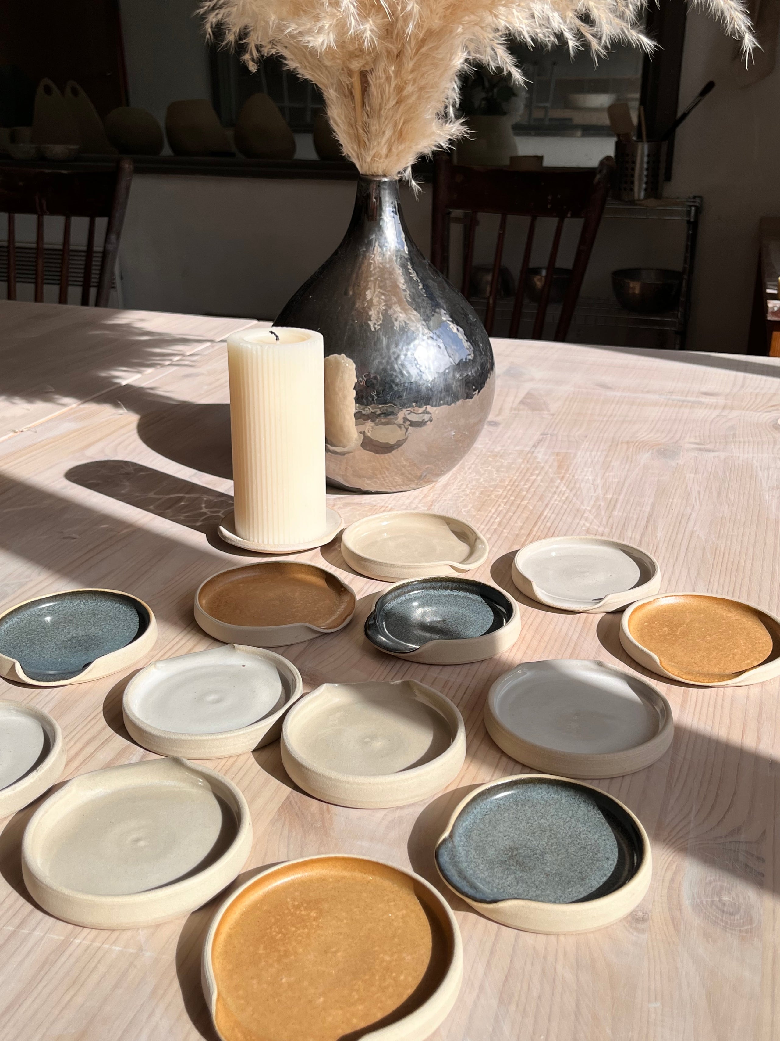 Repose-cuillère en céramique – La maison de commerce LMDC